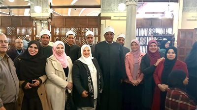  شومان يلتقي ذوي الهمم بالجامع الأزهر ويؤكد أهمية رفع الوعي بلغة الإشارة