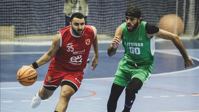 الأهلي والاتحاد 