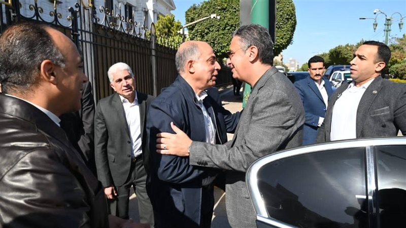محافظ المنيا وزير التموين