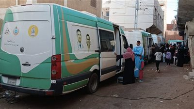 1458 مواطنا تلقوا خدمات العلاج والكشف بالمجان بقافلة طبية في الدقهلية 