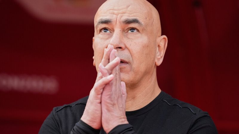 حسام حسن