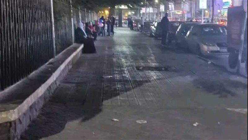 حي مصر الجديدة يرفع الإشغالات حول حديقة الميريلاند 