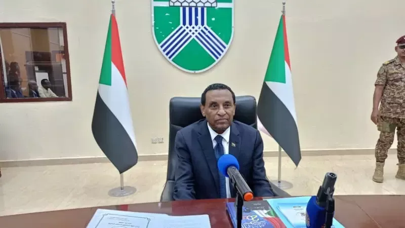  رئيس الوزراء كامل إدريس