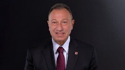 محمود الخطيب يخضع لفحوصات طبية في باريس للاطمئنان على حالته الصحية