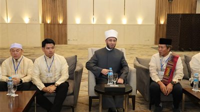 وزير الأوقاف يفتتح الدورة التدريبية الأولى لأئمة وقضاة الفلبين