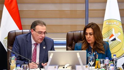 وزيرة التنمية المحلية تبحث مع التنظيم والإدارة تحديث الهياكل التنظيمية بالمحافظات
