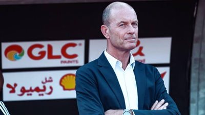 الأهلي يحسم الراحلين في يناير.. وتوروب يطالب بسرعة التعاقد مع مهاجم أجنبي