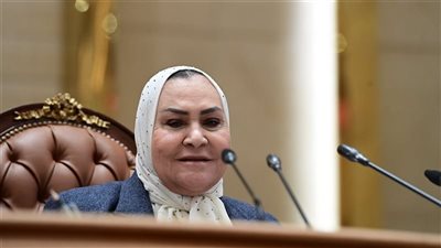 النائبة عبلة الهواري تؤدي اليمين الدستورية وتترأس الجلسة الافتتاحية لمجلس النواب 2026
