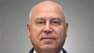 بعد فصل الصناعة.. الإبقاء علي كامل الوزير وزيراً للنقل فقط 