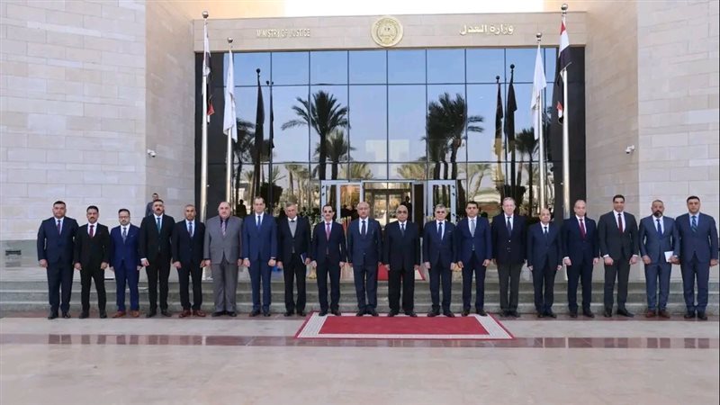 وزير العدل يبحث مع وفد عراقي