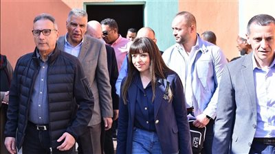 البنك الأهلي يدعم أسوان بتسليم منازل ومشروعات صغيرة للمستفيدين