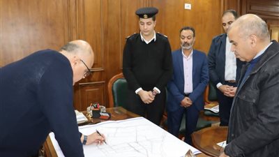 تحرك عاجل من محافظ القليوبية لإنهاء أزمة التكدس المروري بمدينة بنها.. تفاصيل