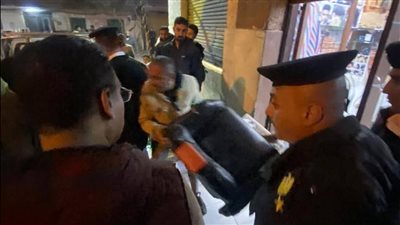 خلال حملات ليلية..غلق وتشميع منشآت مخالفة بأرض اللواء لعدم الالتزام بالمواعيد