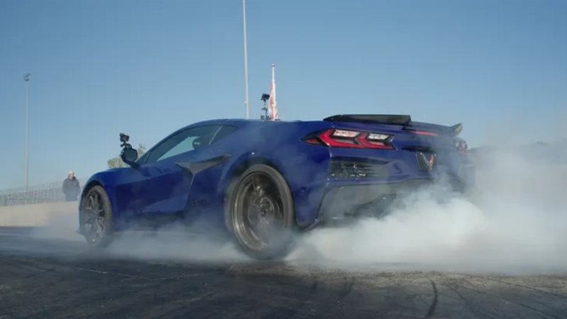 كورفيت ZR1X تكسر الأرقام من 0 إلى 60 ميلًا في 1.68 ثانية