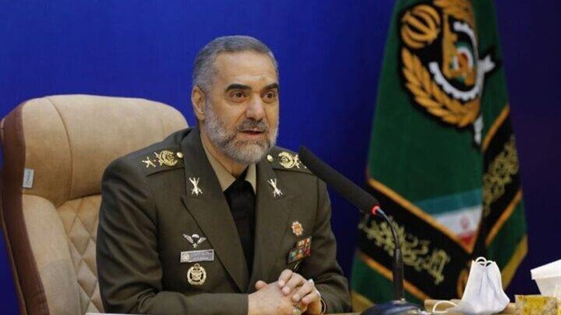 وزير الدفاع الإيراني 