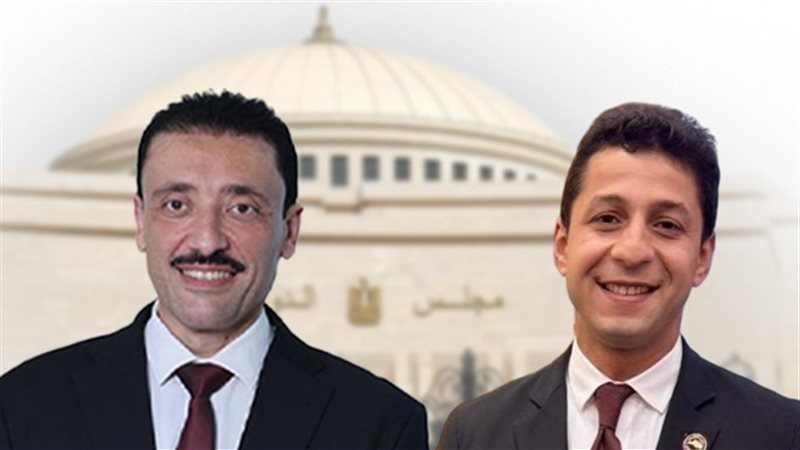 محمد رزق يهنئ أحمد علاء 
