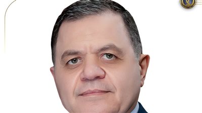 وزير الداخلية يهنئ الرئيس ورؤساء المؤسسات بمناسبة ذكرى الإسراء والمعراج