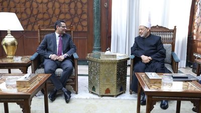  وفد من نقابة الصحفيين يزور الأزهر الشريف لتقديم التهنئة بمناسبة ثمانينية الإمام الأكبر 