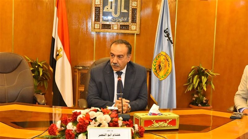 محافظ أسيوط 