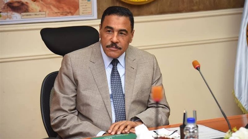 اللواء خالد شعيب محافظ مطروح