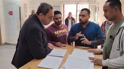 لا تهاون في صحة المواطنين.. جولة مفاجئة لمحافظ قنا بمستشفى قفط التخصصي