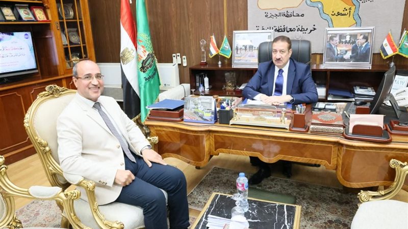 جانب من من لقاء وكيل الوزارة بالمحافظ