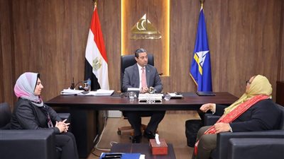 محافظ دمياط: تفعيل المبادرات المجتمعية لتمكين الشباب والسيدات وتحقيق التنمية