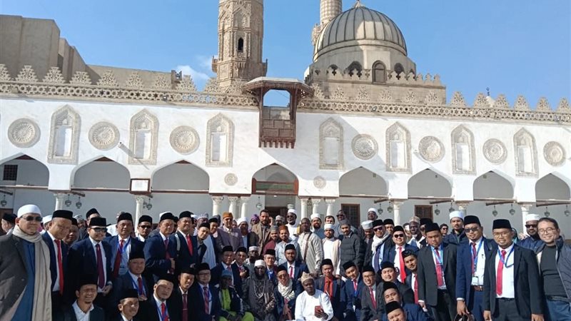 جانب َمن الزيارة 