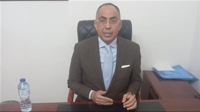  دعم من تهامي وسباق لهاني سري الدين لرئاسة حزب الوفد