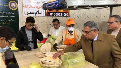 محافظ الدقهلية يشهد تشغيل مخبز المحافظة ويؤكد: توفير احتياجات المواطنين أولوياتنا