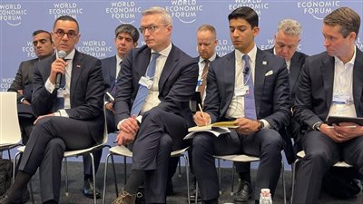 وزير الاستثمار يشارك في جلسة البنية التحتية الذكية لتعزيز التنافسية بمنتدى دافوس