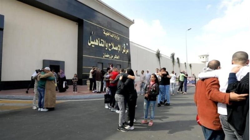 النزلاء