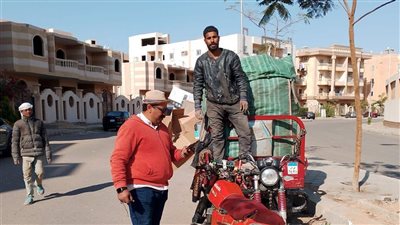 غلق وتشميع محال مخالفة وضبط نباشين ورفع الإشغالات بالشروق