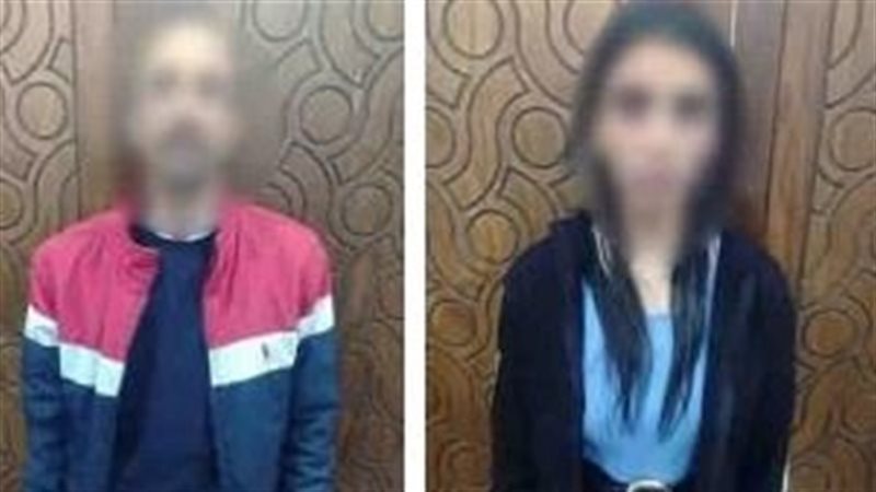 المتهمان عقب القبض عليهما