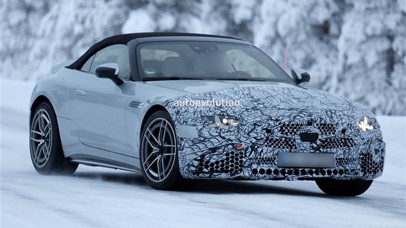 أول صور لمرسيدس-AMG SL