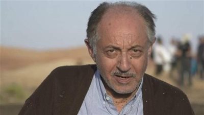عبد العزيز مخيون يطمئن جمهوره بعد نجاح عملية جراحية ويشكر داعميه