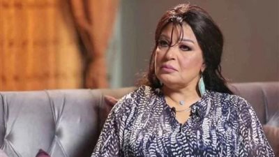 بالطبل البلدي..فيفي عبده تتلقى تكريمًا خاصًا من 