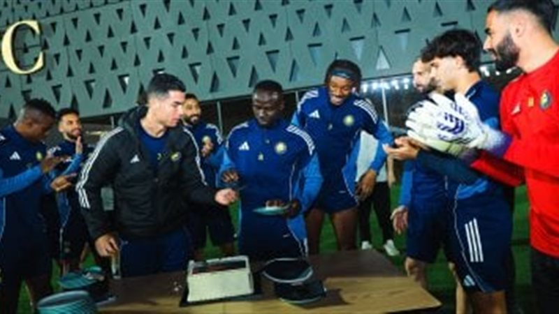 النصر يحتفل بساديو ماني