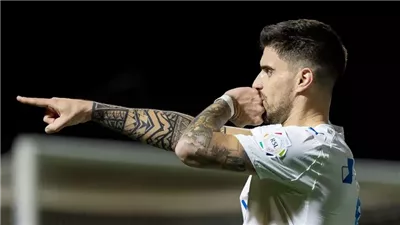 روبن نيفيز يقترب من تمديد عقده مع الهلال رغم إغراءات العودة إلى أوروبا
