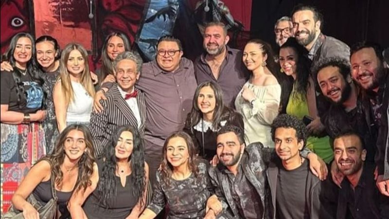 صناع مسرحية «حاجة تخوف»