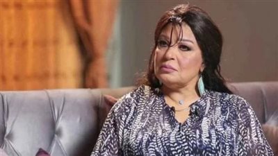 فيفي عبده تستعيد ذكرى والدتها بكلمات مؤثرة في عيد الأم