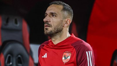 «معلول صعبها عليه أوي».. شوبير يكشف المصير الصعب لمحترف الأهلي الجديد