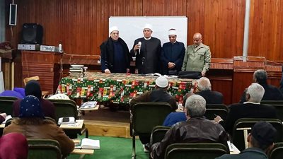 مدير أوقاف الجيزة ومدير الدعوة يتابعان سير الدراسة بالمركز الثقافي ببين السرايات