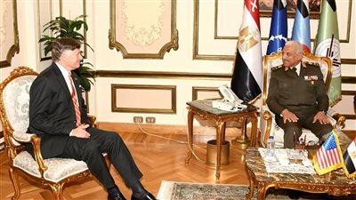 الفريق أول عبد المجيد صقر يلتقى نائب وزير الخارجية الأمريكي