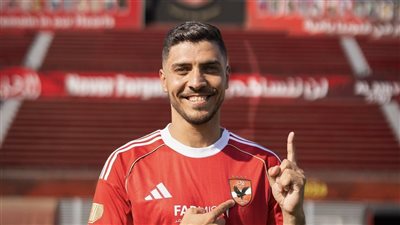 أحمد شوبير يكشف موقف الأهلي من إعارة محمد شريف للاتحاد السكندري فى يناير