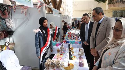 محافظ قنا يفتتح معرض الأسر المنتجة للحرف التراثية واليدوية