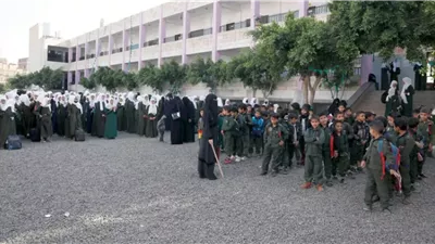 الحوثيون يعيدون تسمية المدارس.. خطوة تشعل غضبا واسعا في اليمن