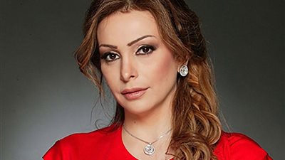  أمل حجازي تثير الجدل مجددًا بتصريحاتها عن الحجاب وصوت الفنانين