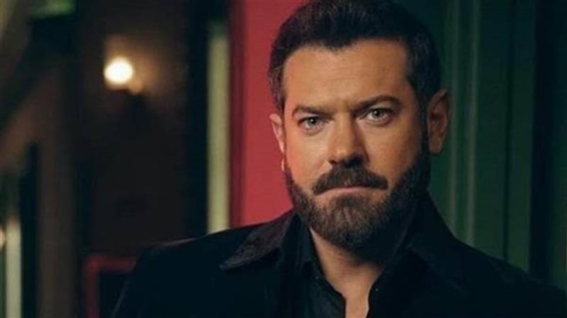 عمرو يوسف