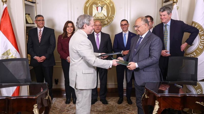تحويل المخلفات الصلبة إلى منتجات مستدامة 